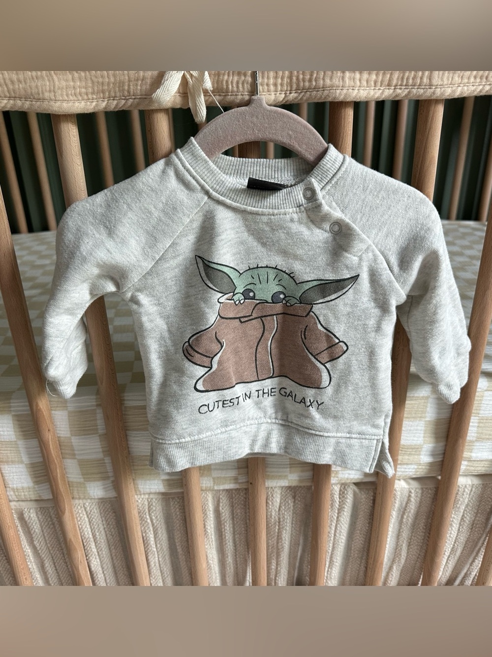 Star Wars Kids Sweatshirt in Light Gray with Green and Brown Graphic